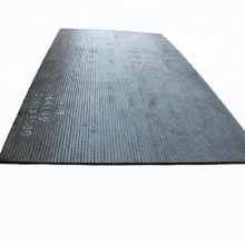 Mechanical wear-resistant surfacing composite steel plate